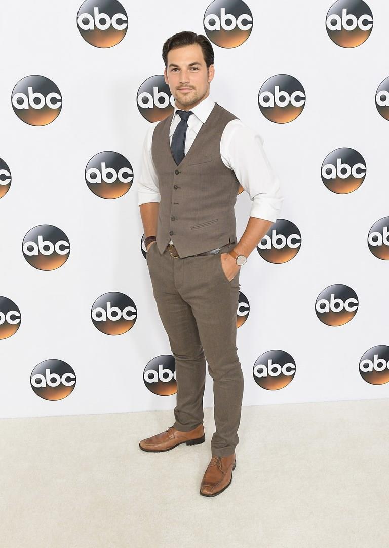 Giacomo Gianniotti ai TCA 2017 L'attore Giacomo Gianniotti