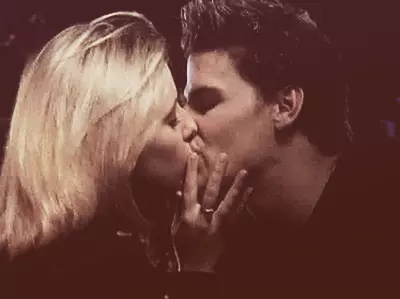 Buffy e Angel, i Bangel di Buffy l'ammazzavampiri Sarah Michelle Gellar e David Boreanaz in Buffy The Vampire Slayer