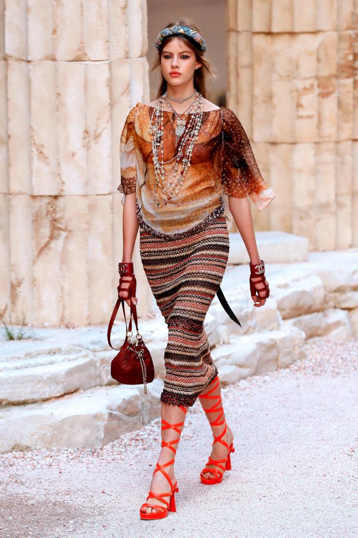 Borsa secchiello Chanel Borsa secchiello Chanel, Street Style Parigi SS19
