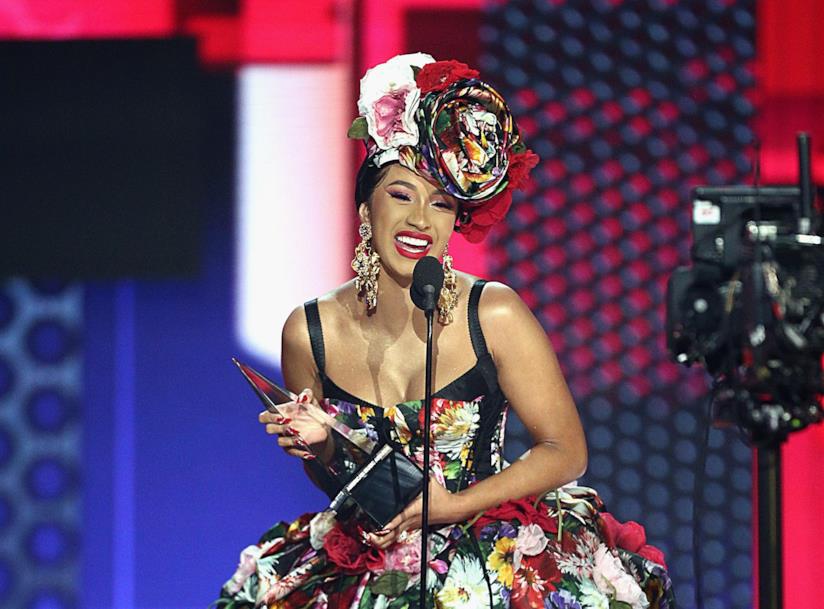 Nel reboot de La Tata potrebbe esserci anche Cardi B, la perfetta figlia di Francesca Cacace Cardi B