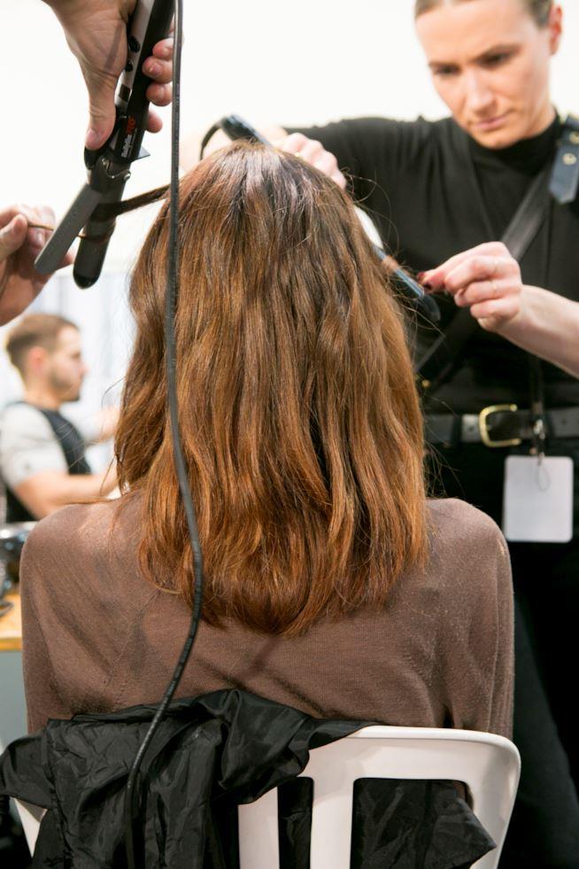 Piega capelli Acconciatura capelli medio lunghi