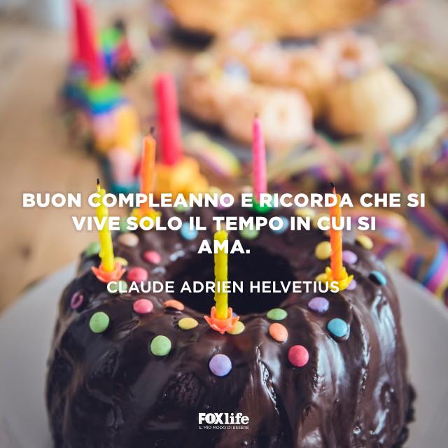 Frase sul compleanno Torta di compleanno al cioccolato