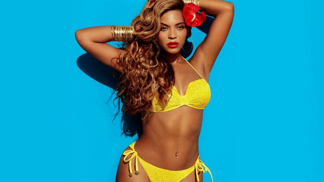 Beyoncé si tiene in forma con la dieta dei 22 giorni La pop-star Beyoncé seguiva prima la dieta liquida poi è passata a quella dei 22 giorni