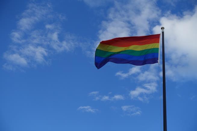 Algeria, omocidio omofobo: sgozzato, con il sangue la scritta "gay" Algeria, omicidio omofobo