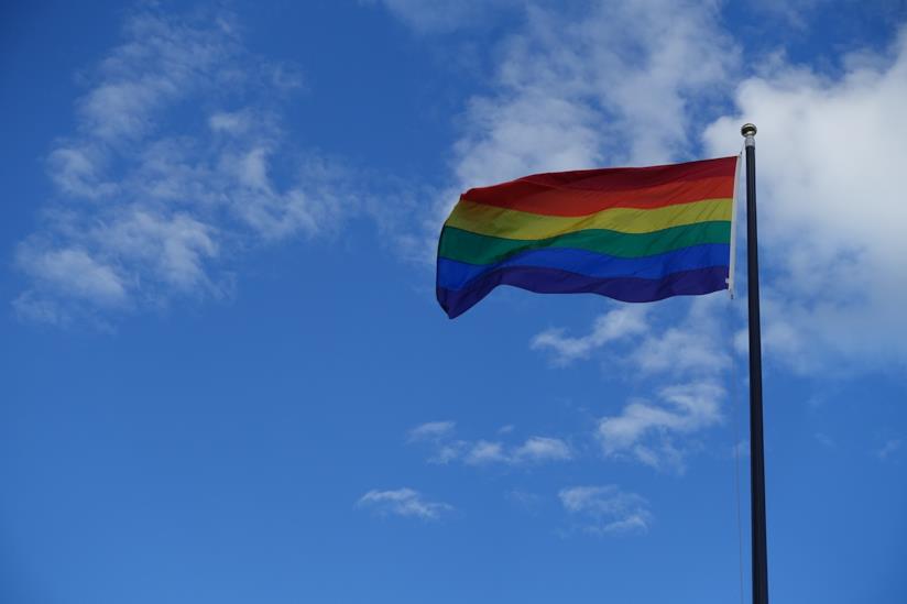 Algeria, omocidio omofobo: sgozzato, con il sangue la scritta "gay" Algeria, omicidio omofobo