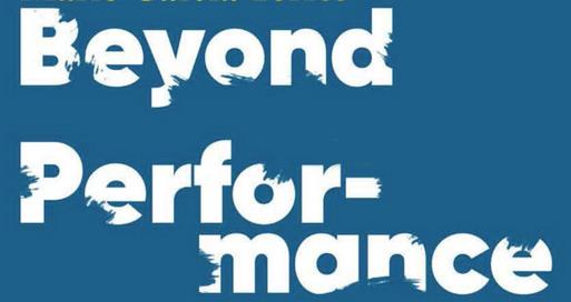Beyond Performance: tre installazioni per riflettere sulle performance Banner della mostra