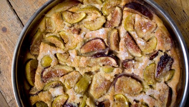Clafoutis: la ricetta con i fichi freschi da mangiare calda o tiepida Clafoutis: la ricetta con i fichi