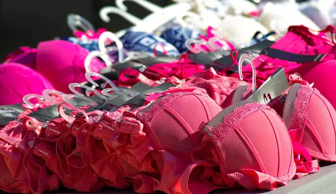 Reggiseni Come ordinare i reggiseni