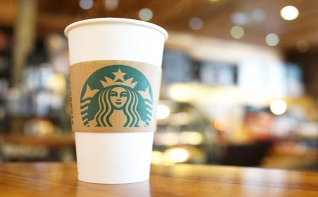 Starbucks arriva a Milano, tra le novità annunciate dagli USA la parità di salario per uomo e donna Starbucks