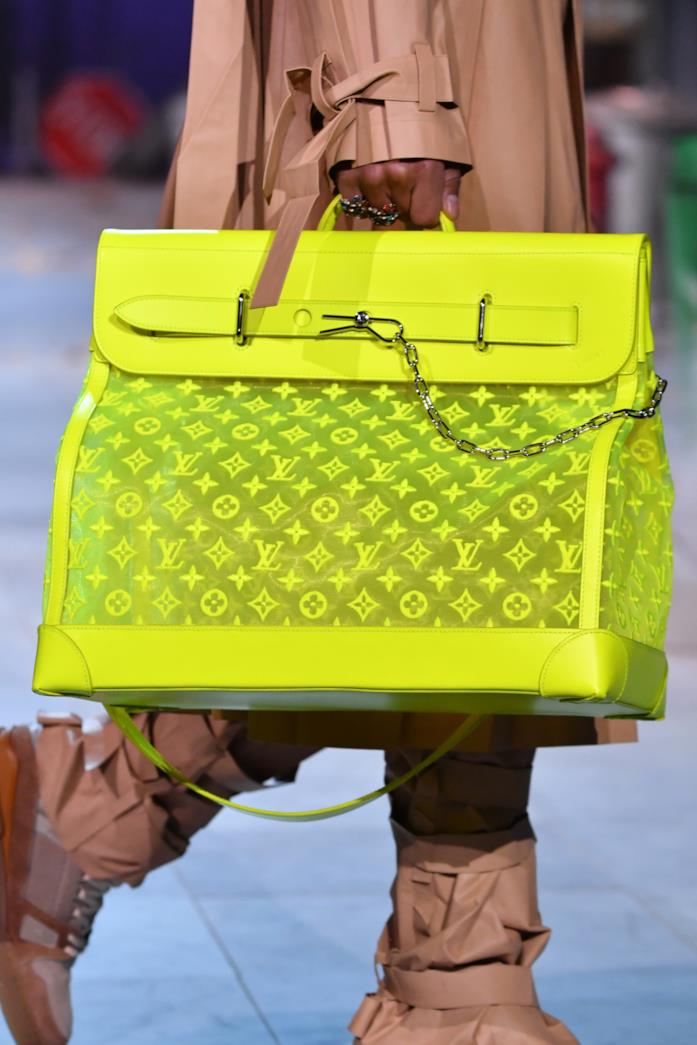 Fluo Bag Louis Vuitton Menswear Fall/Winter 2019-2020 Borsa giallo fluo di Louis Vuitton Menswear, Fall/Winter 2019-2020