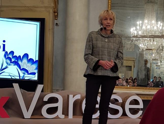 Nives Meroi al TEDx di Varese Nives Meroi al TEDxSalon