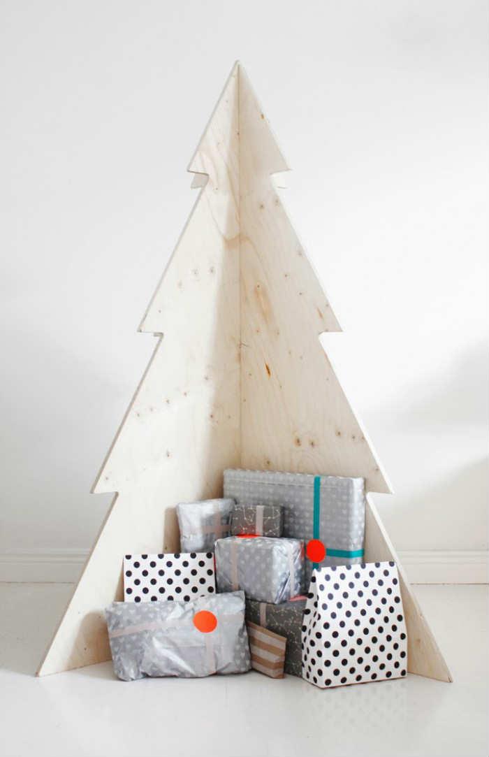 Albero di Natale in compensato di Varpunen Albero di Natale realizzato con pezzi di compensato