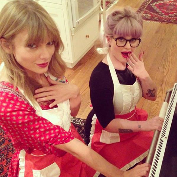 Tutte le star che si sbizzarriscono in cucina Taylor Swift in cucina con Kelly Osbourne