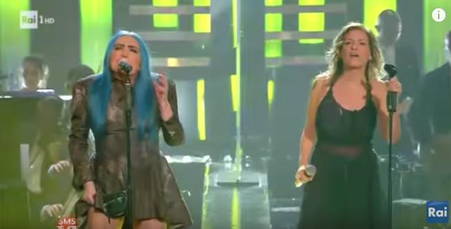 Loredana Bertè e Irene Grandi a Sanremo 2019 Il duetto di Loredana Bertè e Irene Grandi a Sanremo 2019