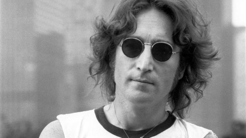 Ricordiamo John Lennon, nato il 9 ottobre 1940 John Lennon