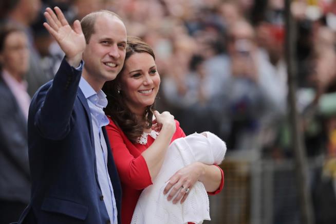 Royal Baby: ecco le assurde regole che la famiglia reale deve seguire William e Kate con il terzo figlio