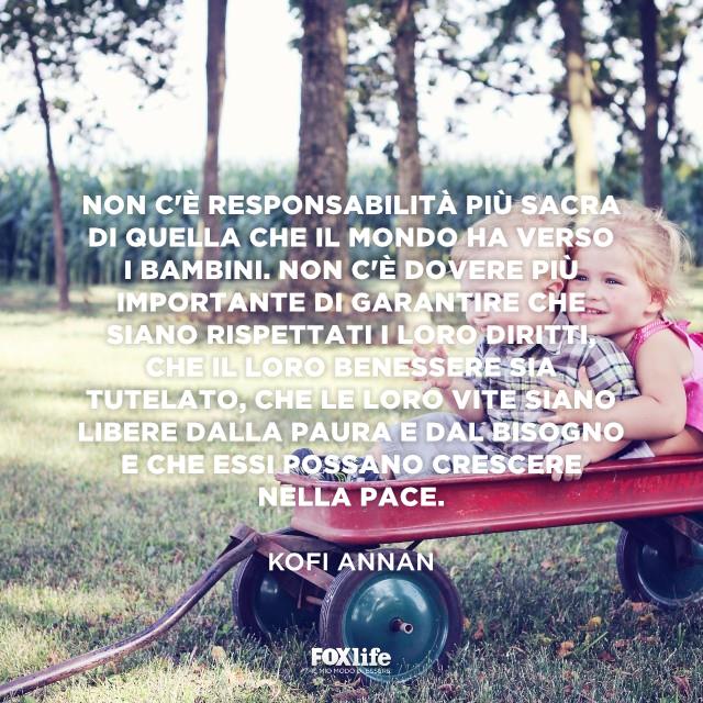 Frase Annan Sorella e fratello piccoli giocano insieme