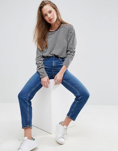 Mom jeans slim a vita alta