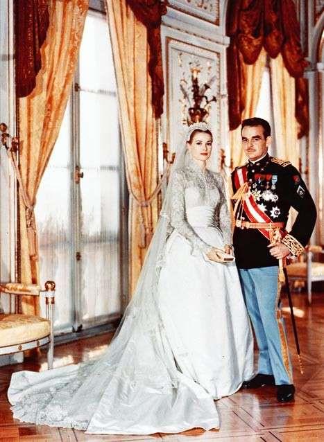 Grace Kelly e Ranieri di Monaco nel giorno del matrimonio Grace Kelly e Ranieri di Monaco sposi