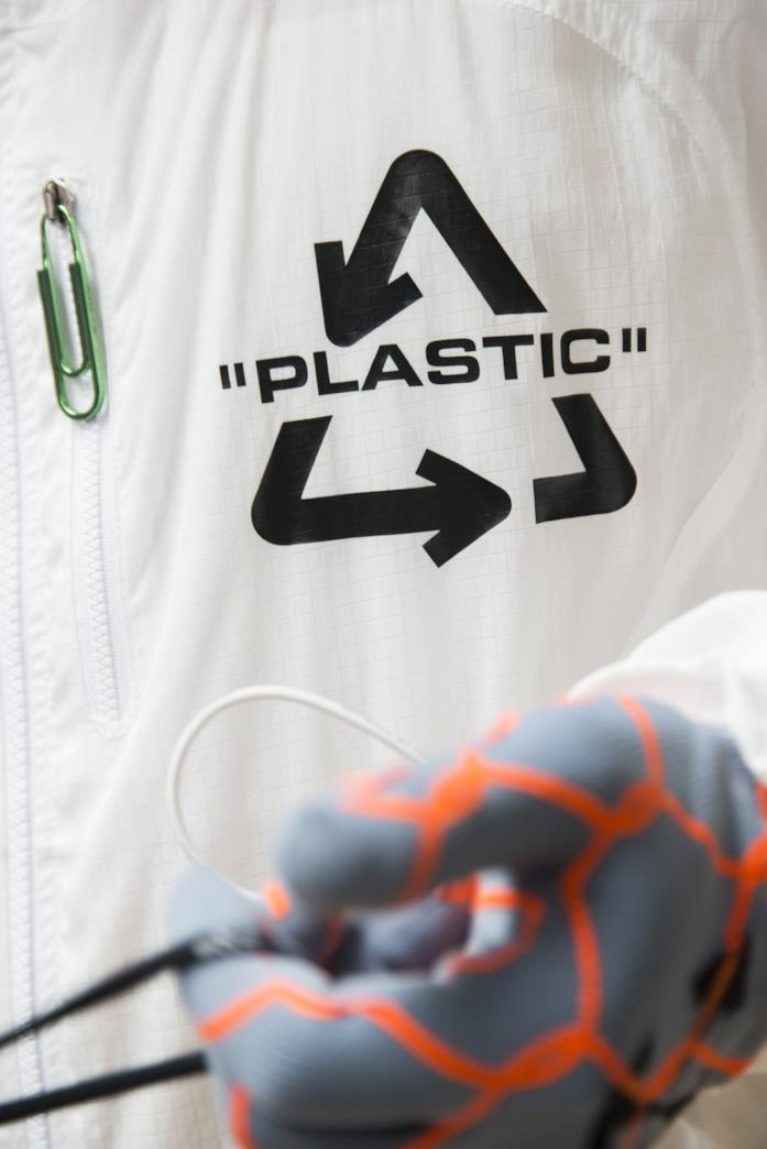 Off-White Green simbolo ecologista in Off-White