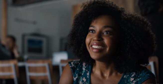 Jerrika Hinton di Grey's Anatomy in una nuova serie TV Jerrika Hinton da Grey's Anatomy a Here and Now