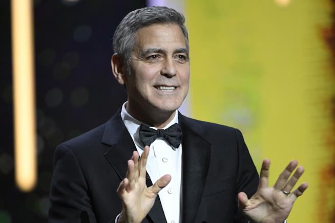 George Clooney vende Casamigos L'attore George Clooney e i suoi soci vendono la tequila Casamigos