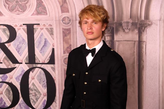 L'attore Ansel Elgort Ansel Elgort