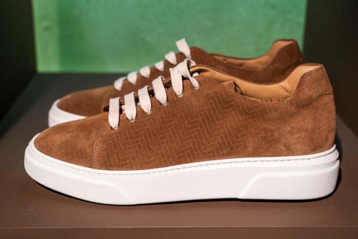 Le sneakers di Lardini Le sneakers scamosciate di Lardini