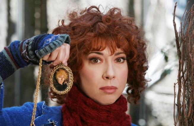 Veronica Pivetti nega di aver fatto coming out Veronica Pivetti nel film tv Mia cara Befana
