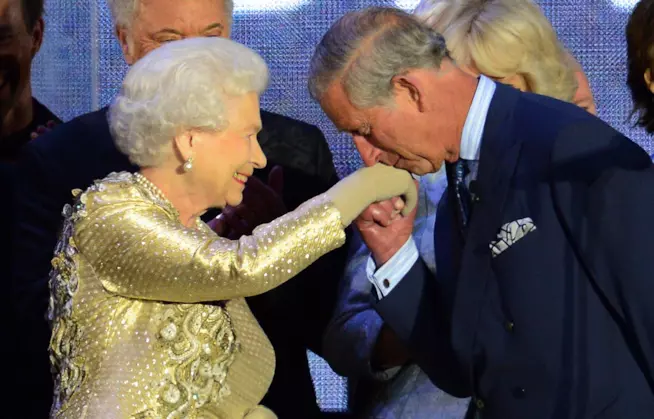 Il discorso della Regina per il figlio Carlo e la Regina Elisabetta