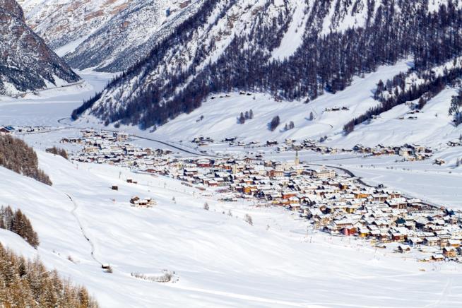 Un magico scorcio di Livigno innevata Vista di Livigno