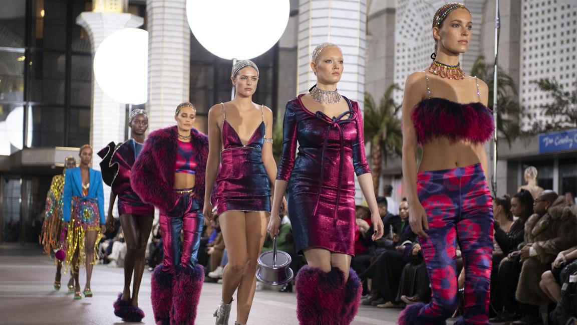 Modelle sfilano per Area alla NY F/W Fashion Week 2019