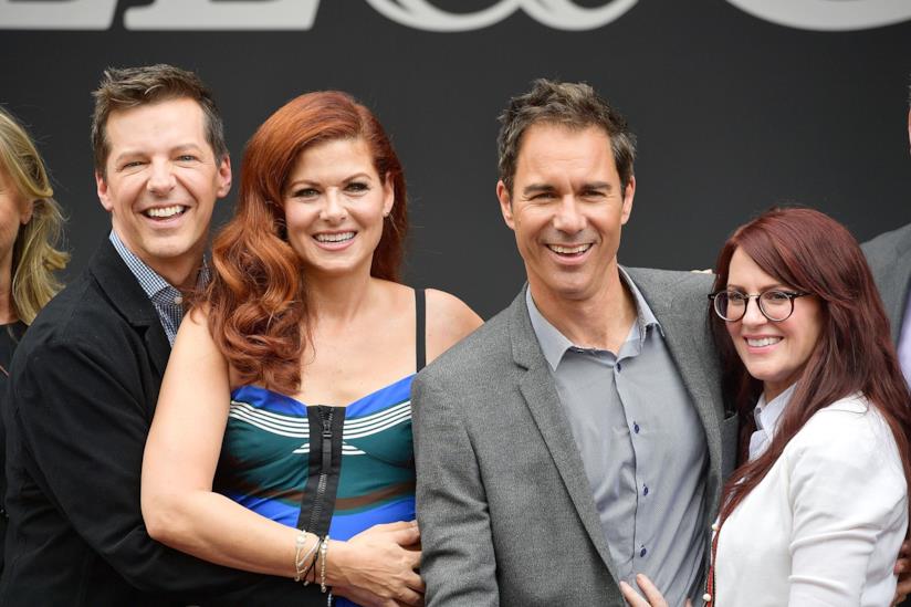 Will & Grace: novità sul reboot Il cast di Will & Grace in posa dinanzi le fotocamere