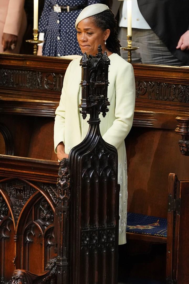 Doria Ragland Doria Ragland piange al matrimonio di Meghan Markle