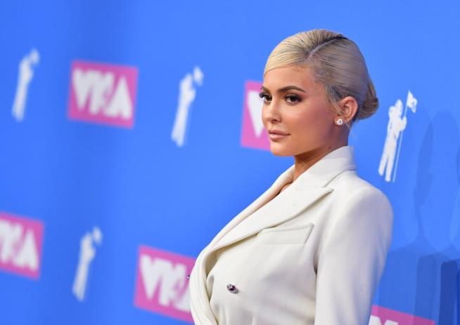 Kylie Jenner presenta i primi prodotti della sua linea di skincare Kylie Jenner