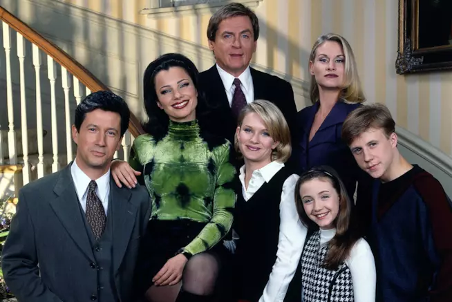C'è chi vuole il reboot della mitica sit-com La Tata Fran Drescher e il cast della sit-com La Tata