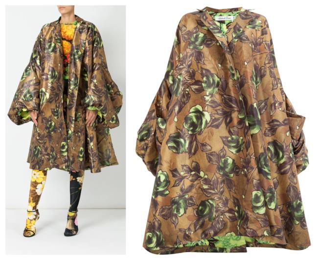Cappotto oversize a fiori di moda per l'autunno inverno 2018-19 A fiori e oversize, il cappotto di tendenza per l'autunno inverno 2018-19