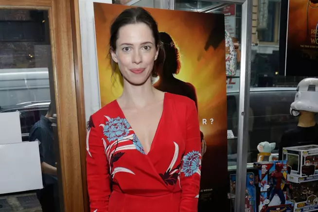 Rebecca Hall si è pentita di aver lavorato con Woody Allen Rebecca Hall