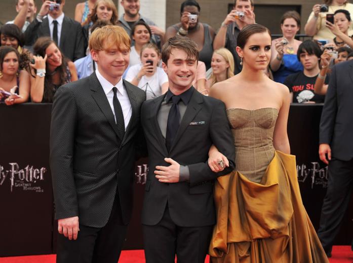 Pandora: la nuova collezione sarà ispirata a Harry Potter Rupert Grint, Daniel Radcliffe ed Emma Watson