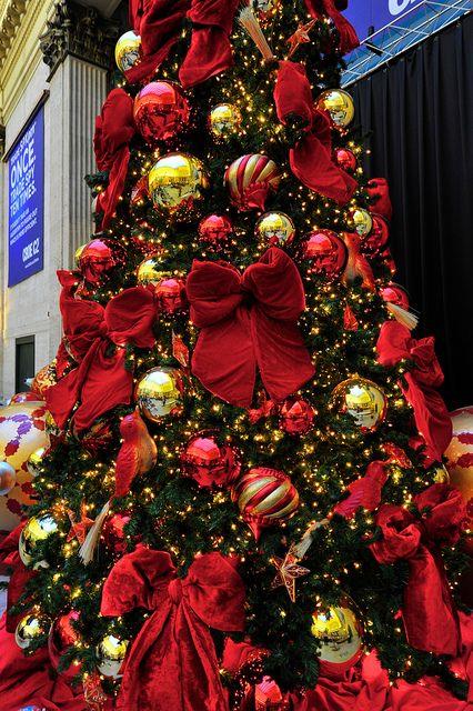 Albero di Natale rosso e oro Albero natalizio rosso e dorato