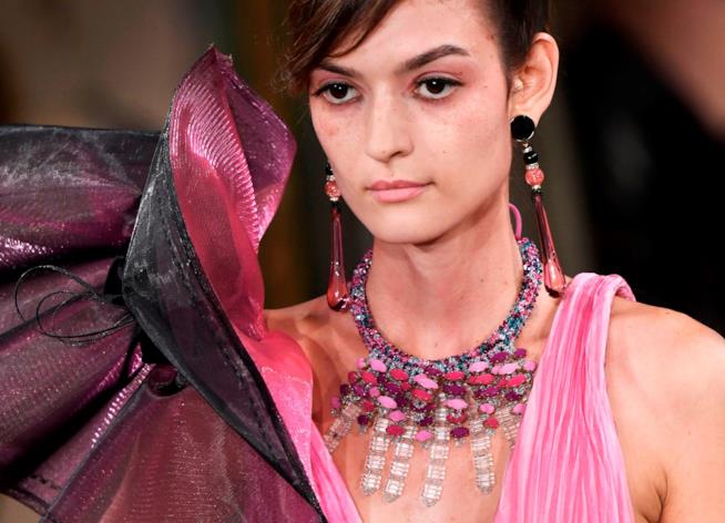 La collezione di Armani Privé all'Alta Moda di Parigi Gli abiti della collezione Armani Privé