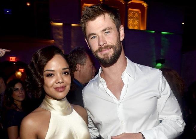 Chris Hemsworth e Tessa Thompson Chris Hemsworth e Tessa Thompson ad un party