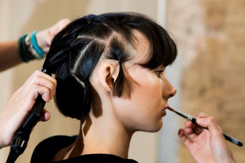Capelli neri Acconciatura capelli neri