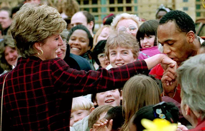Lady Diana: le scioccanti rivelazioni dell'amico Derek Deane Lady Diana