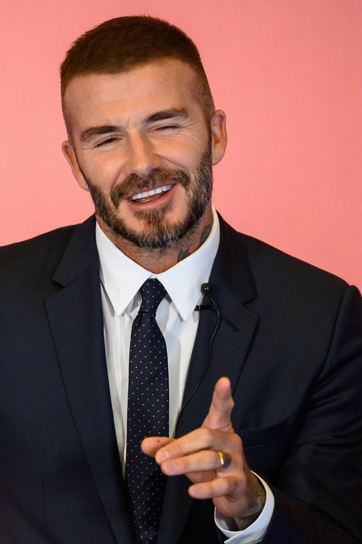 David Beckham si è sottoposto a un trapianto di capelli? David Beckham