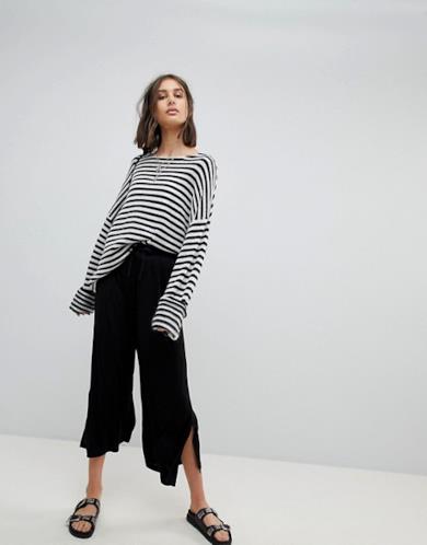 Pantaloni cropped neri