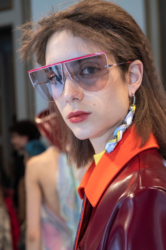 Occhiali a mascherina trasparenti con montatura rosa Occhiali a mascherina trasparenti con montatura rosa Emilio Pucci