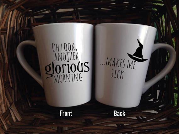 Tazza ispirata a Hocus Pocus Fronte e retro di una tazza con una citazione del film Hocus Pocus