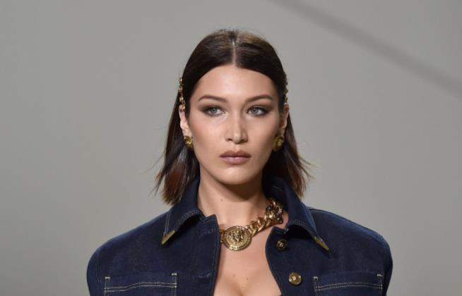 Hair trend 2017 Due modelle nel backstage