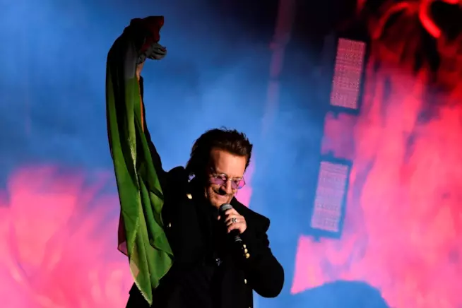 Pare che Bono Vox abbia rischiato di morire Bono Vox durante un concerto degli U2
